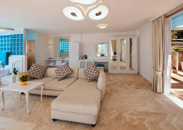 Asfiya Sea View Hotel